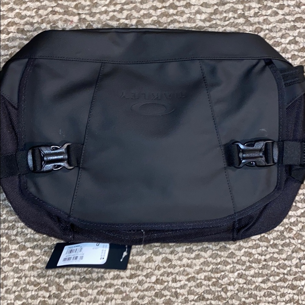 Oakley travel bumbag